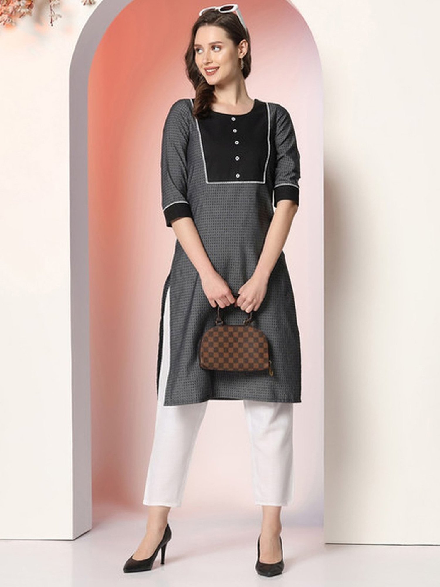 Skylee Grey & Black Chequered Straight Kurta