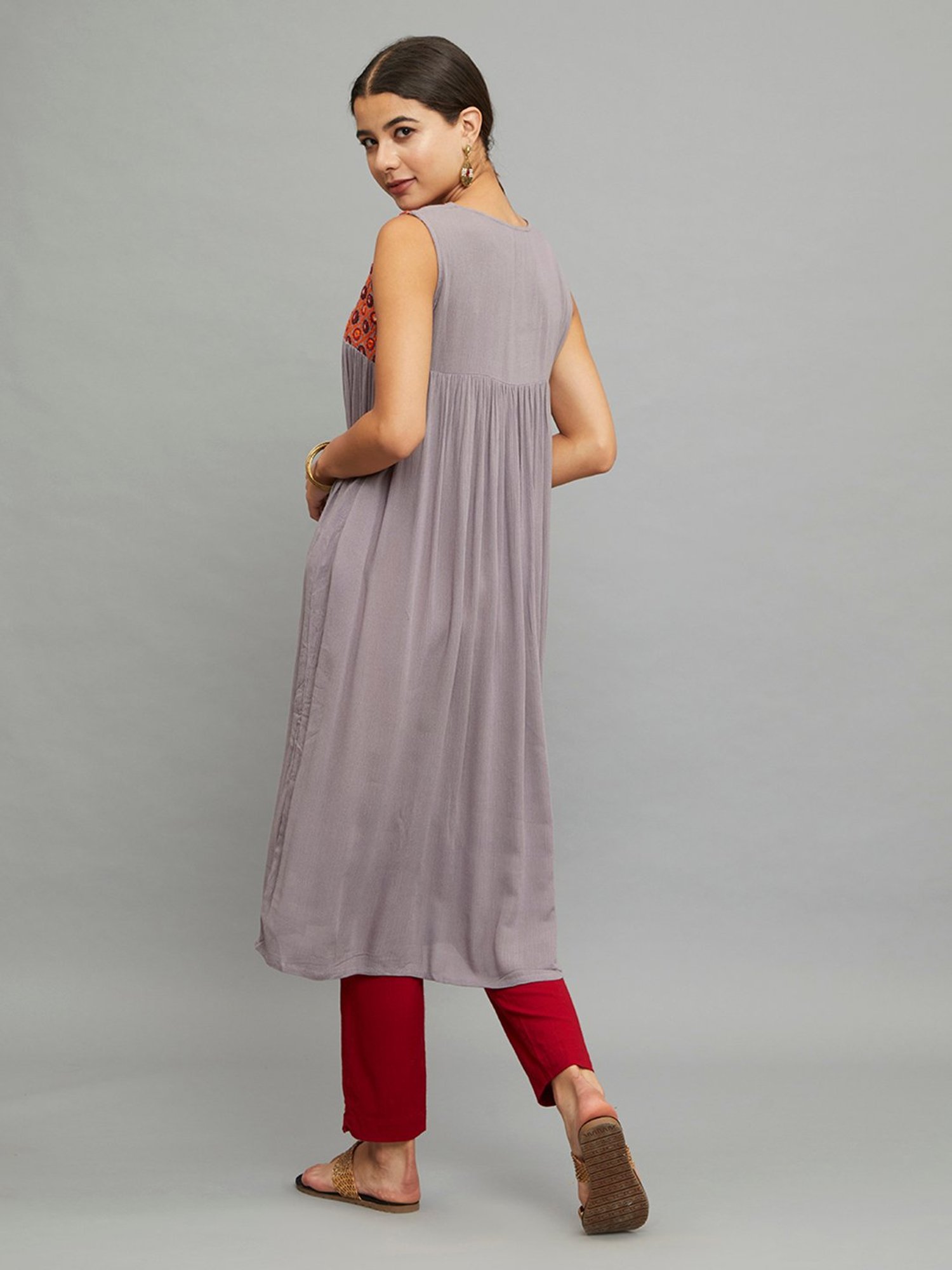 paislei Grey Embroidered A Line Kurta