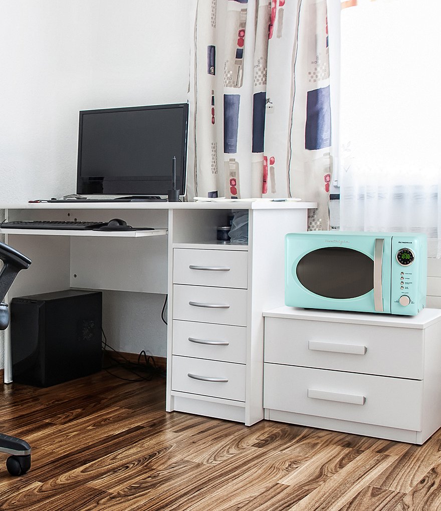 Nostalgia Electrics Retrowave Countertop Microwave Oven