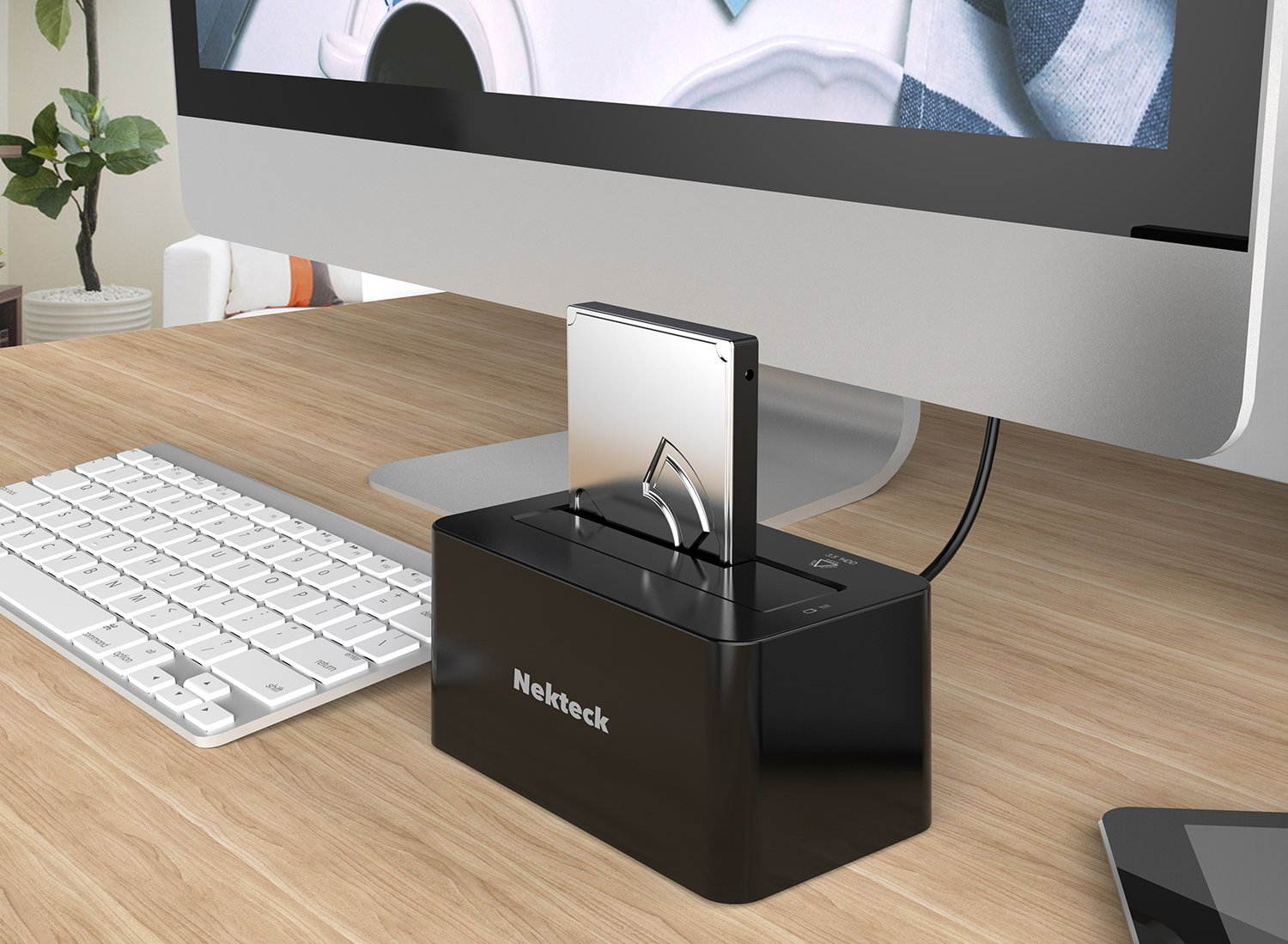 Nekteck USB Type C USB3.1 (USB-C) to SATA 2.5/3.5 Inch External Hard Drive Disk Docking Station Enclosure for for 3.5" 2.5" SATA HDD and SSD [Support Up to 8TB] - Tool Free, 1 Bay