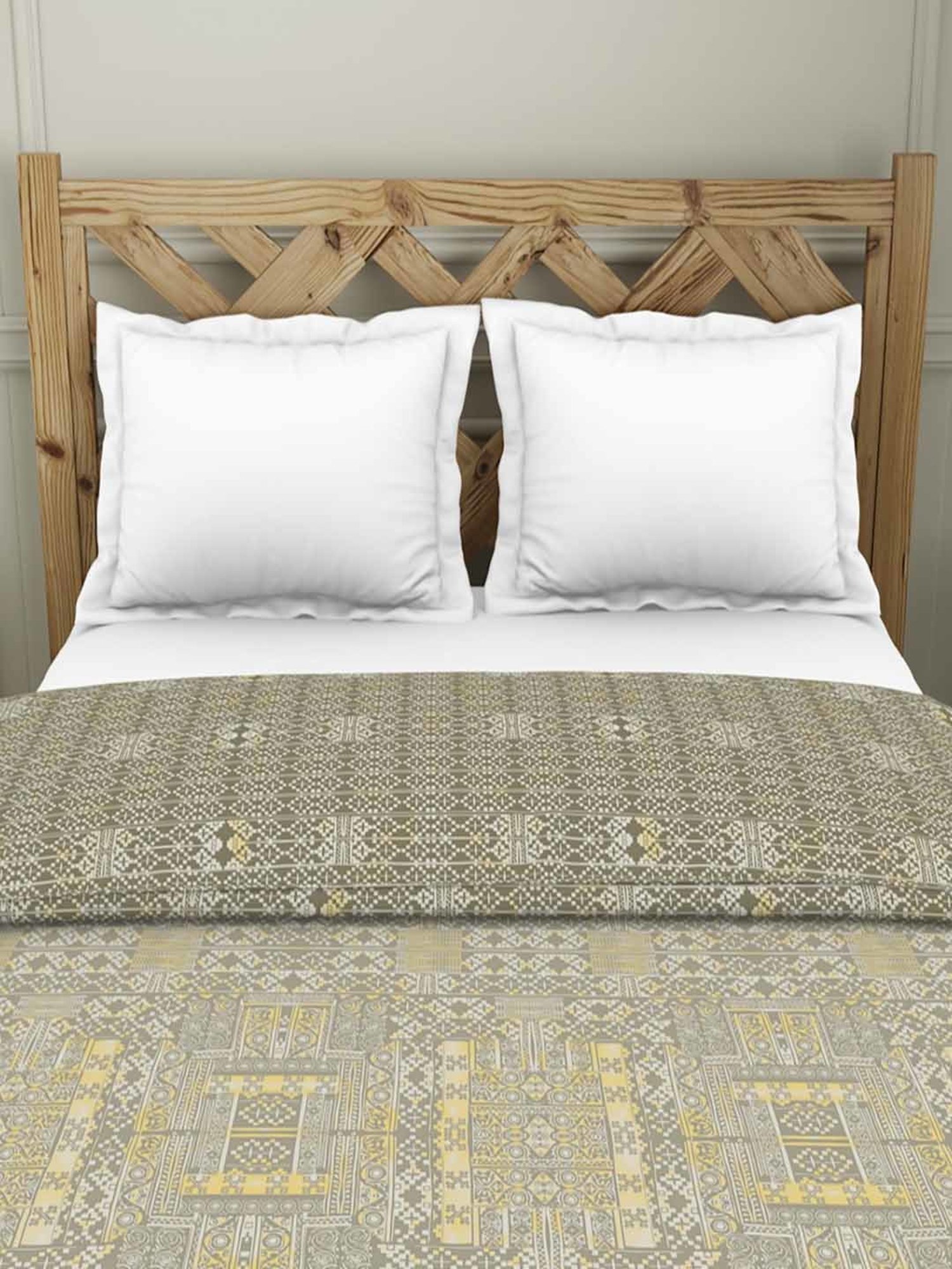 Spaces Blockbuster Plus Geometric Brown 210 TC Cotton Double Quilt