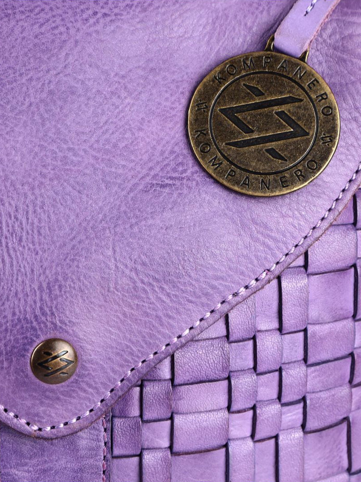KOMPANERO Mia Lavender Leather Textured Sling Handbag