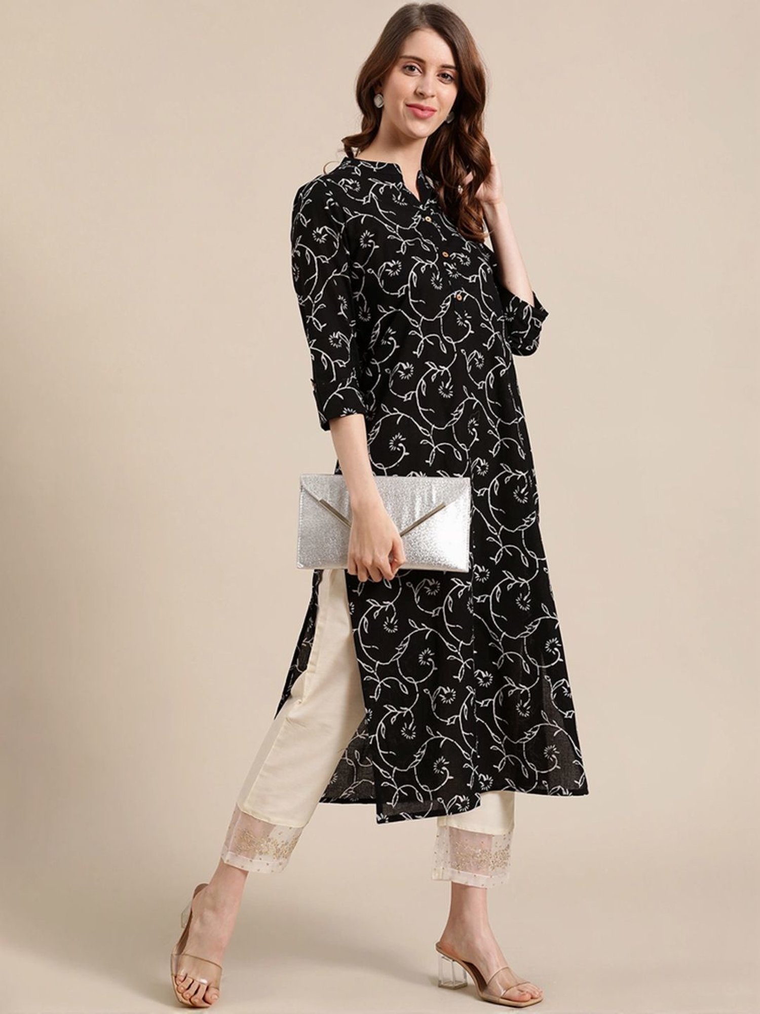 Varanga Off-White Embellished Crop Pants