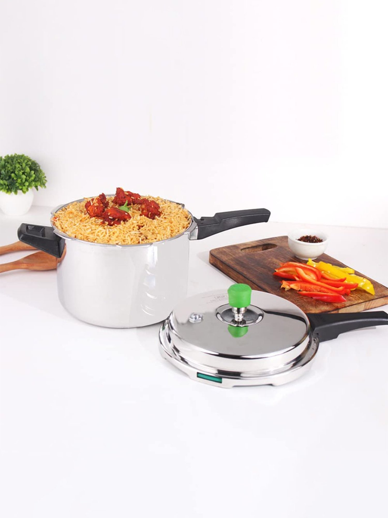 Borosil Silver Aluminium Pressure Cooker (5 L)