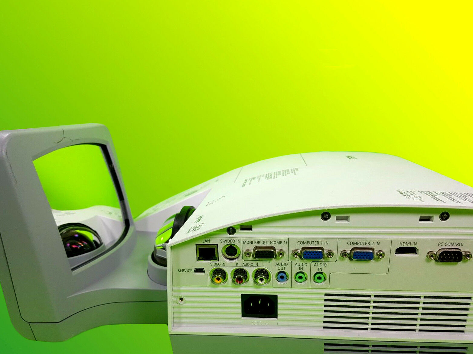 NEC U300X DLP Projector Ultra Short Throw 3000 ANSI Lumens 1024 x 768 HDMI bundle Accessories