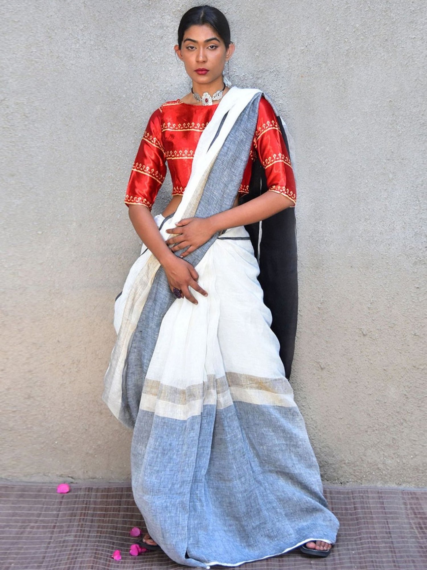 Chidiyaa White Stardust Neoma Handwoven Linen Saree