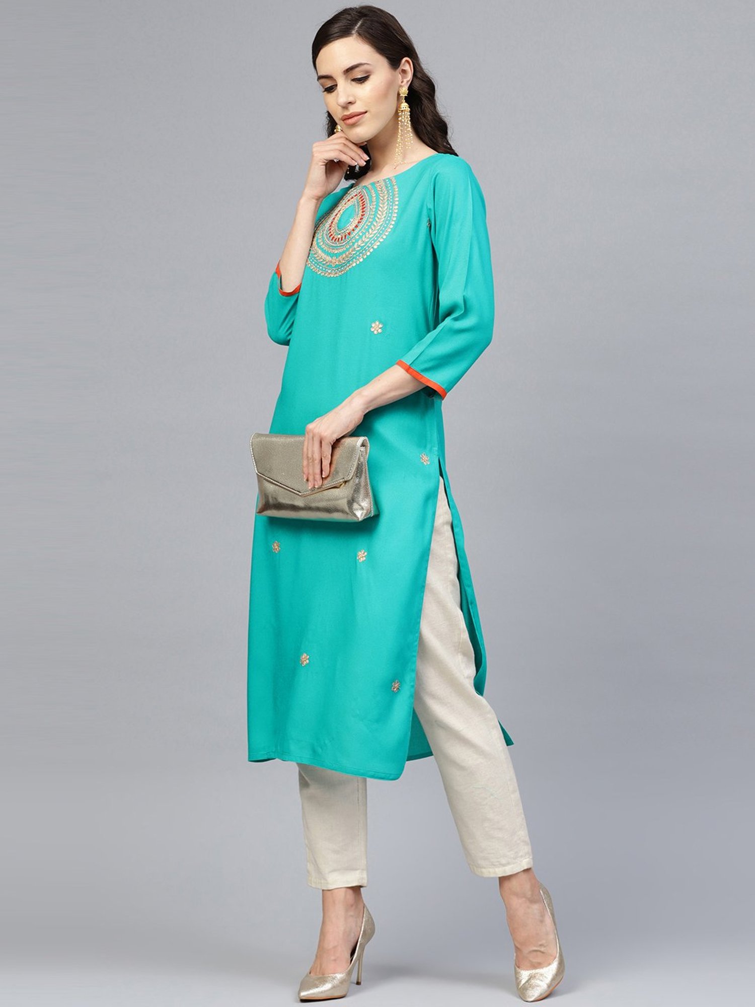 Geroo Jaipur Green Hand Embroidered Straight Rayon Kurta