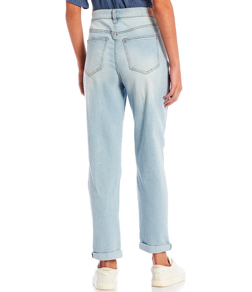 Celebrity Pink High Rise Slim Mom Jeans