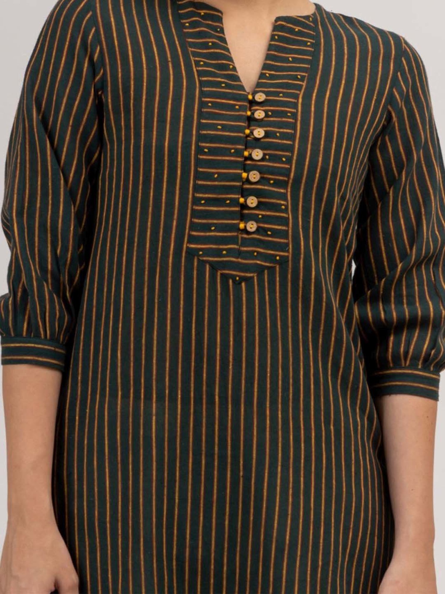 Mushio Dark Green Serena Hand Woven Kala Cotton Short Kurta With Wooden Button Detail