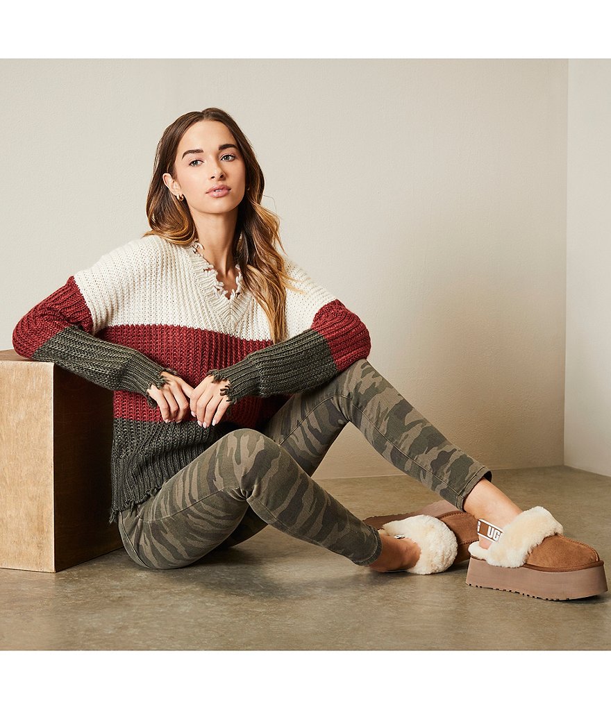 UGG&reg; Funkette Suede Clogs