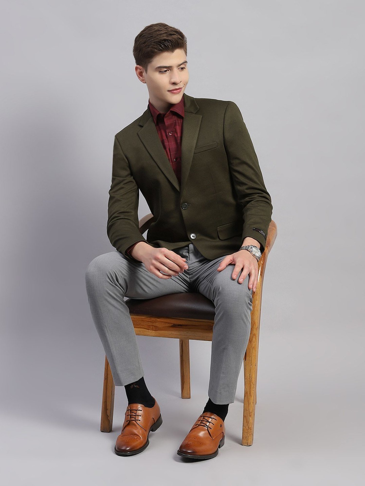 Arrow Sports Green Regular Fit Texture Waistcoat