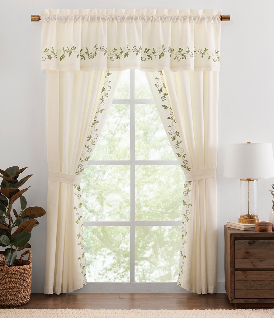 Rose Tree Gwyneth Window Treatment