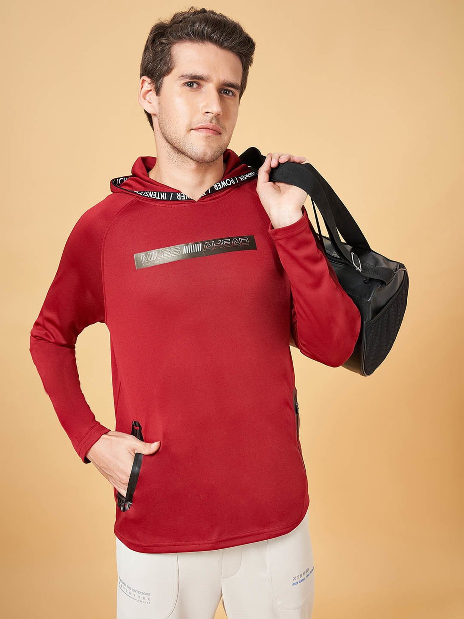 Ajile by Pantaloons Red Slim Fit Printed Hooded T-Shirt
