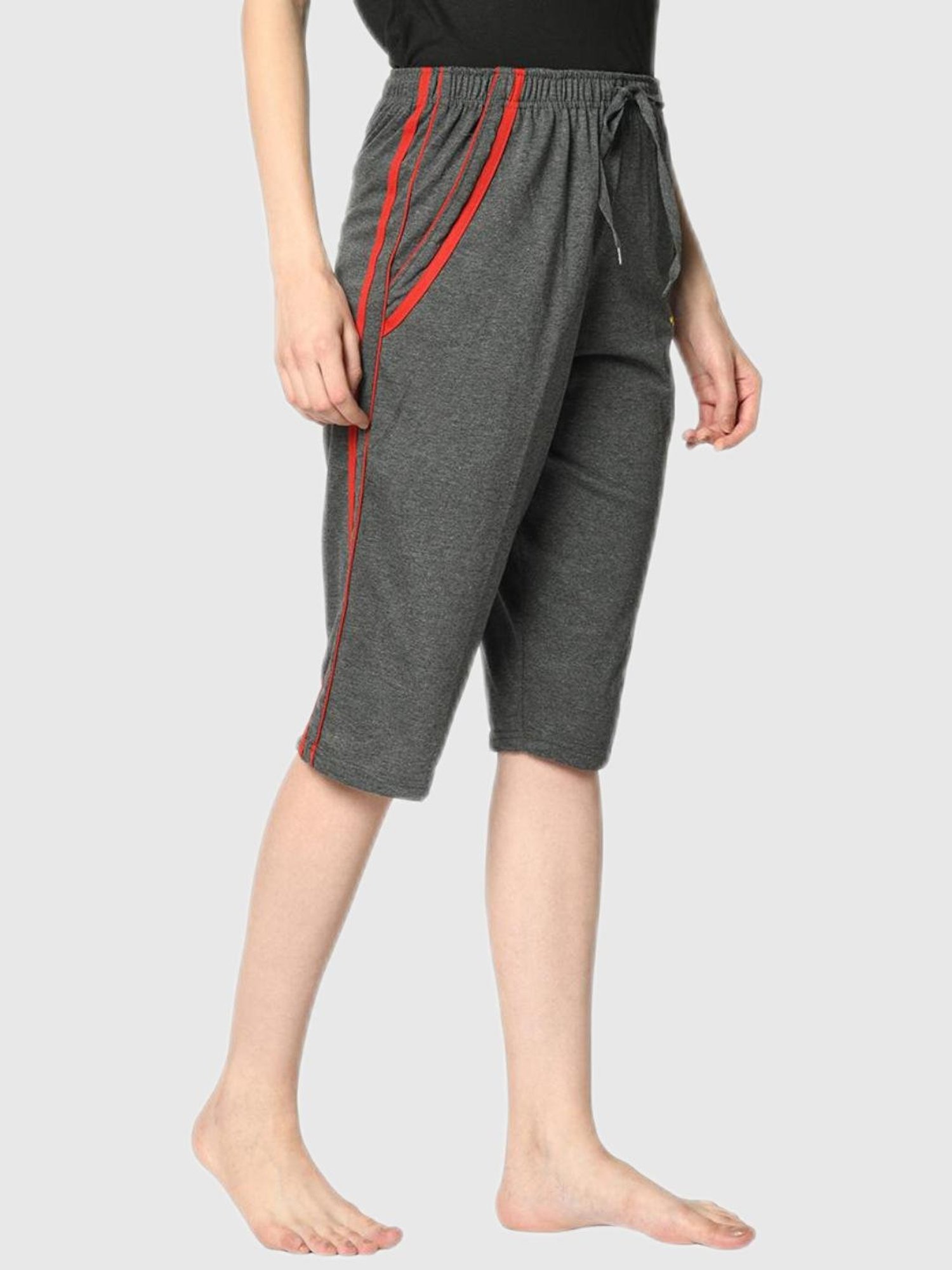 KENDALL + KYLIE Black High Rise Capris