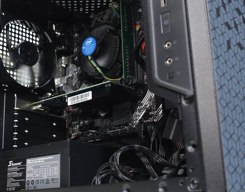 Custom Gaming Desktop PC - Intel i3-10100F 3.6GHz - 8GB DDR4 RAM - 240GB M.2 SSD (Solid State Drive) - 430w 80+ Bronze PSU - Wi-Fi