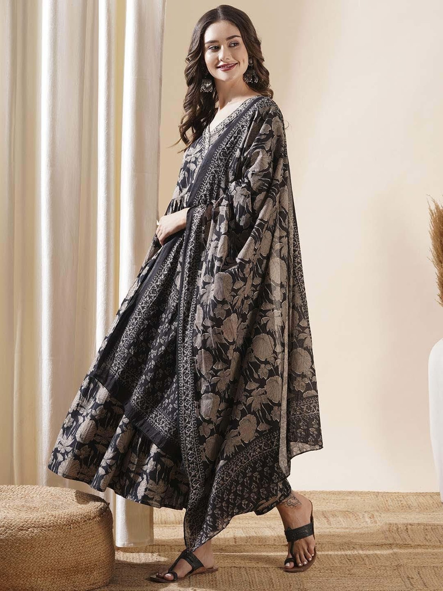 Fashor Black Cotton Floral Print Kurta Pant Set With Dupatta