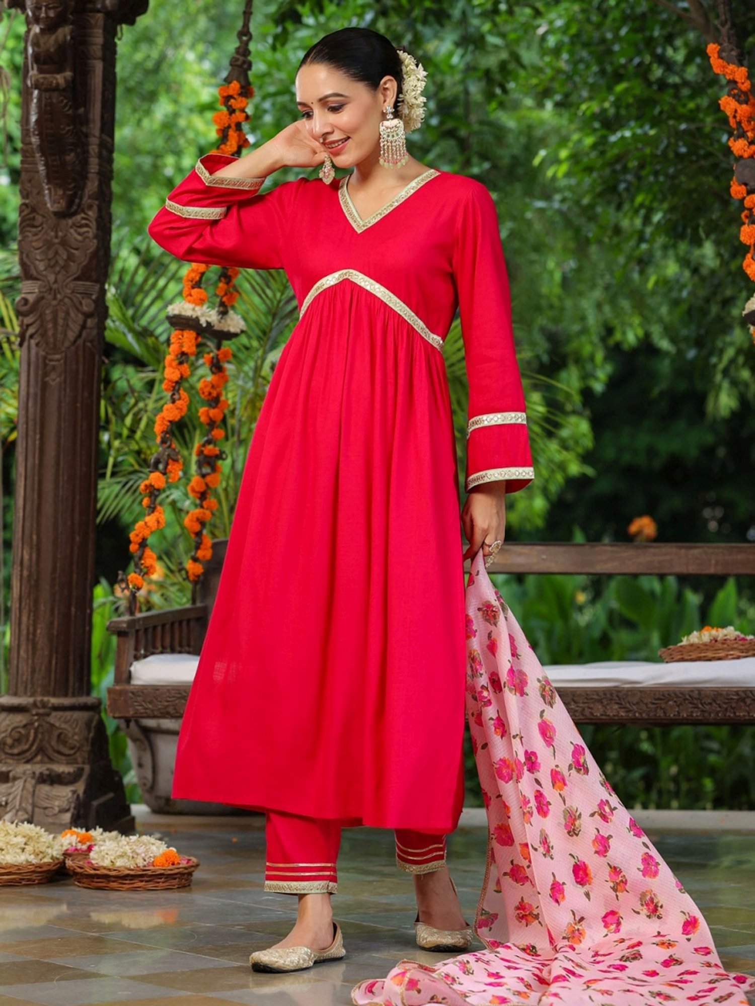 Rain and Rainbow Fuchsia Pink Embroidered Kurta Pant Set With Dupatta
