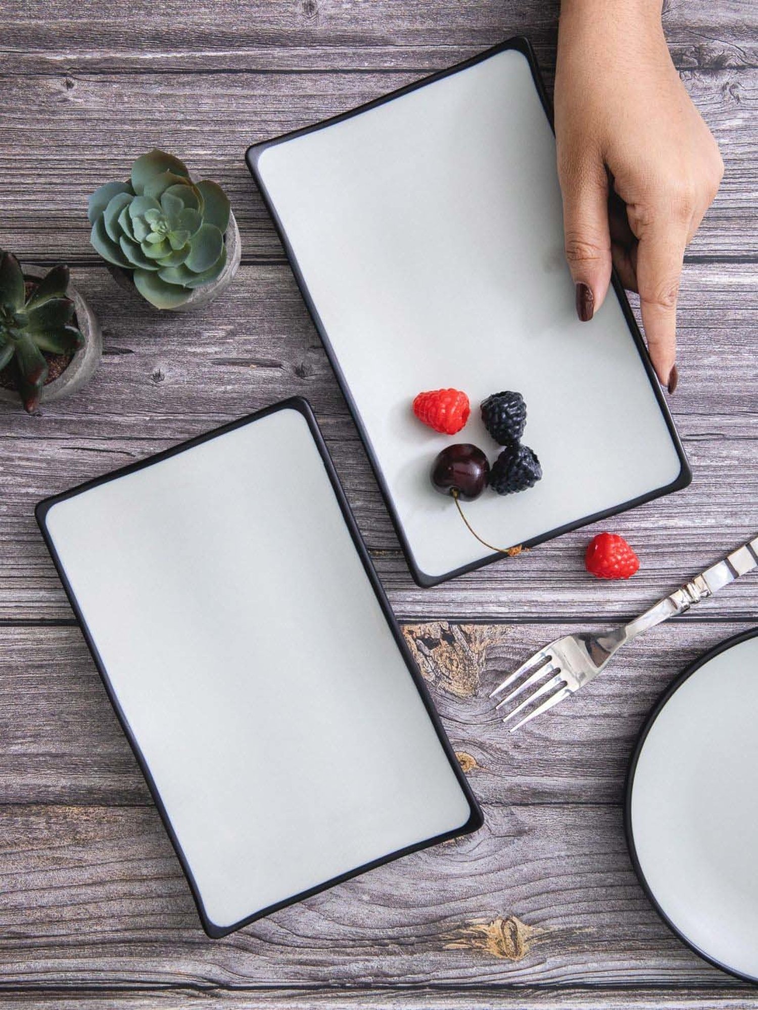 Servewell Cons. Brown Terraclay Melamine 22.5 cm 2 Tone Serving Platter - Set of 2