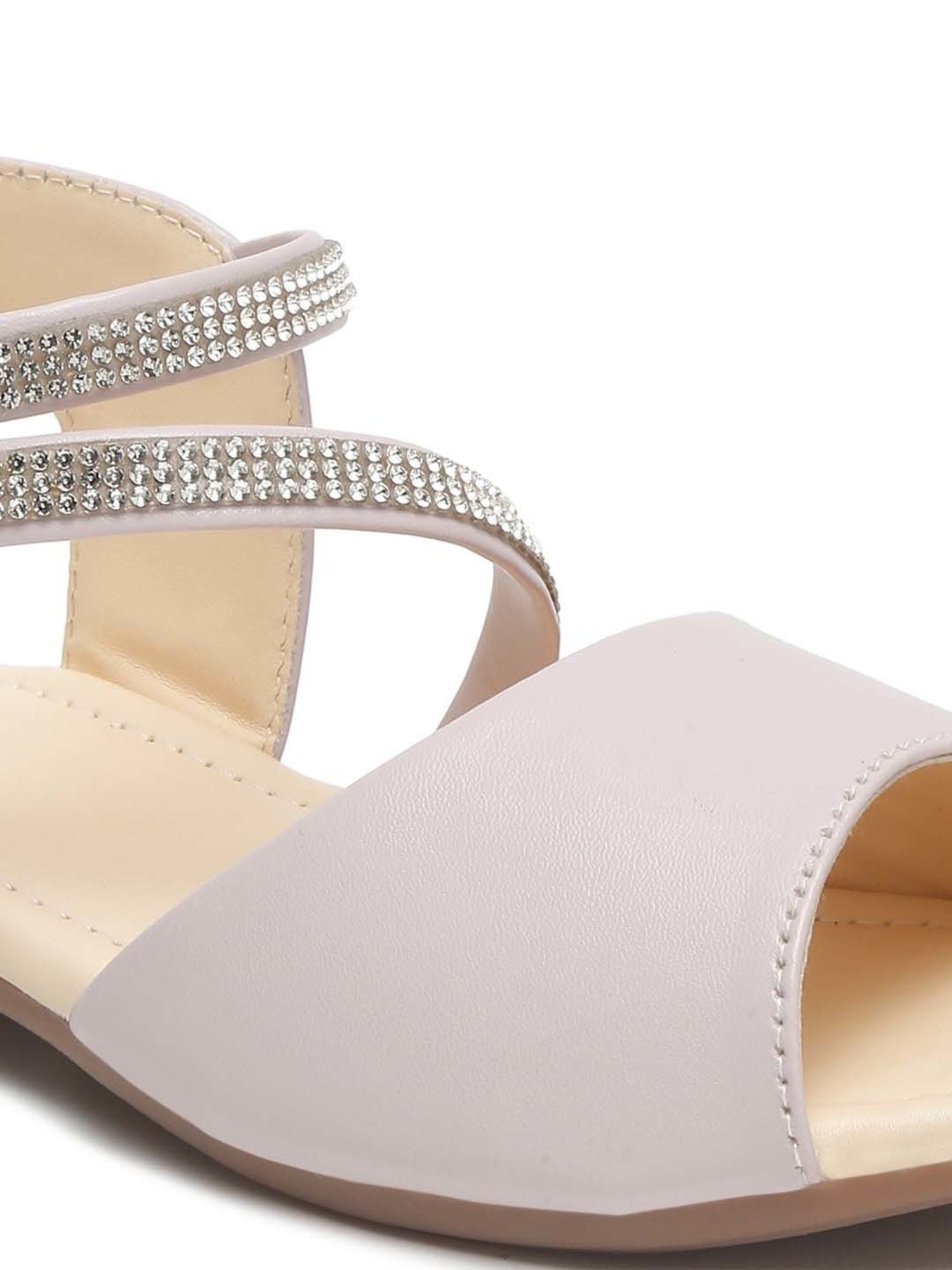 Tiny Bugs Kids Off-White Casual Sandals