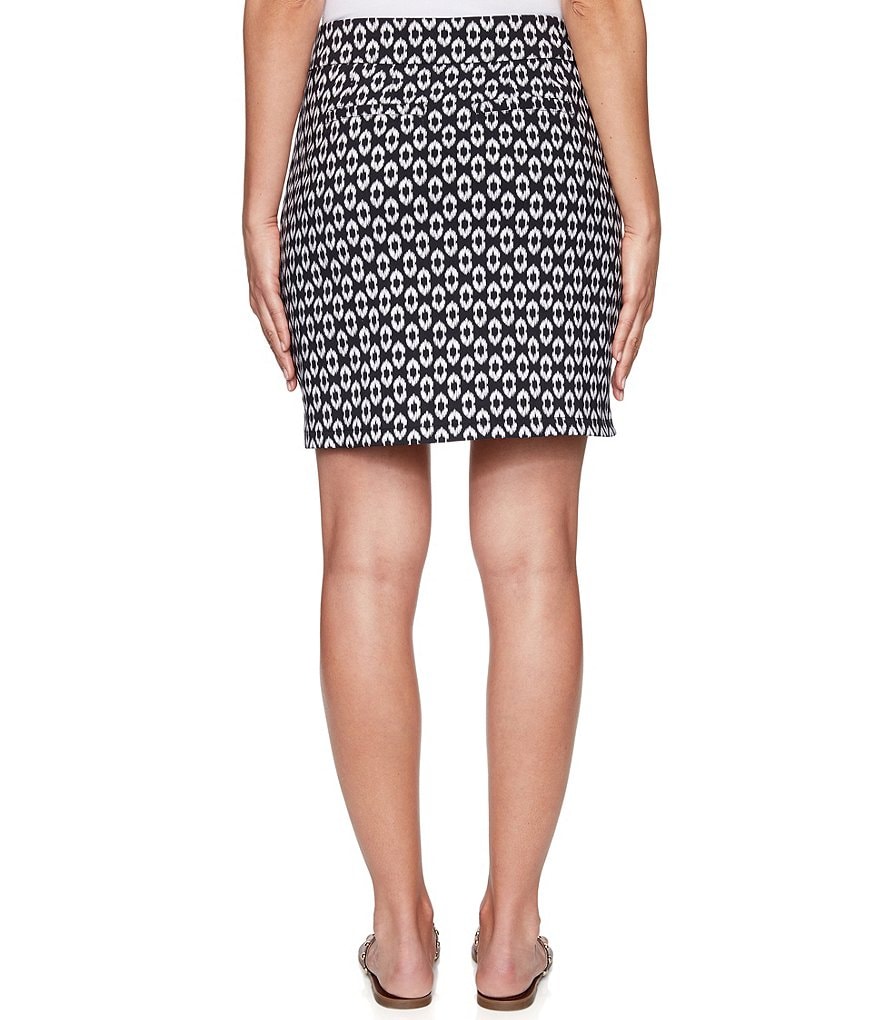 Ruby Rd. Petite Size Solar Millenium Geo Print Pull-On Zipper Pocket Skort