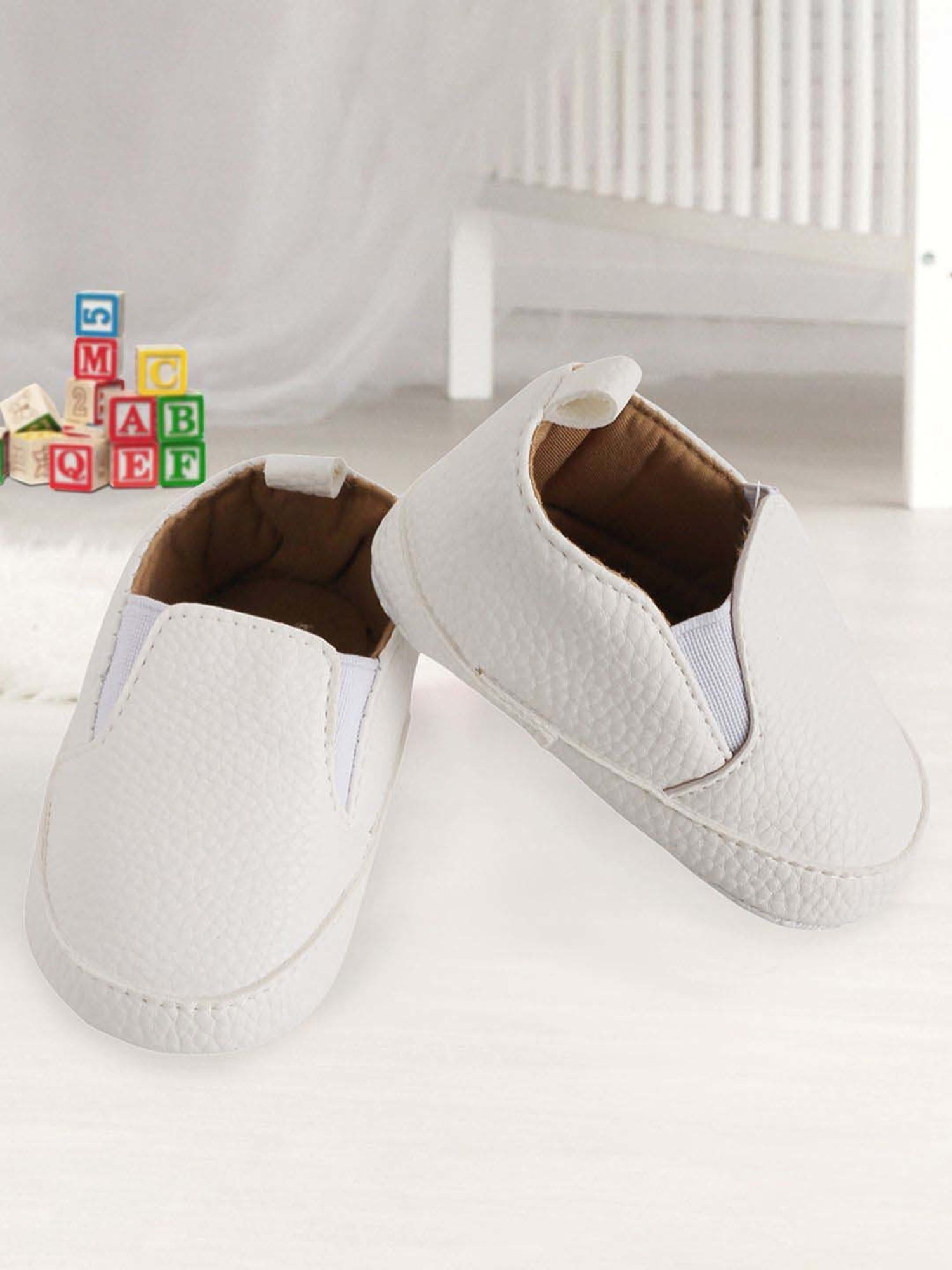 Baby Moo Kids White Casual Booties