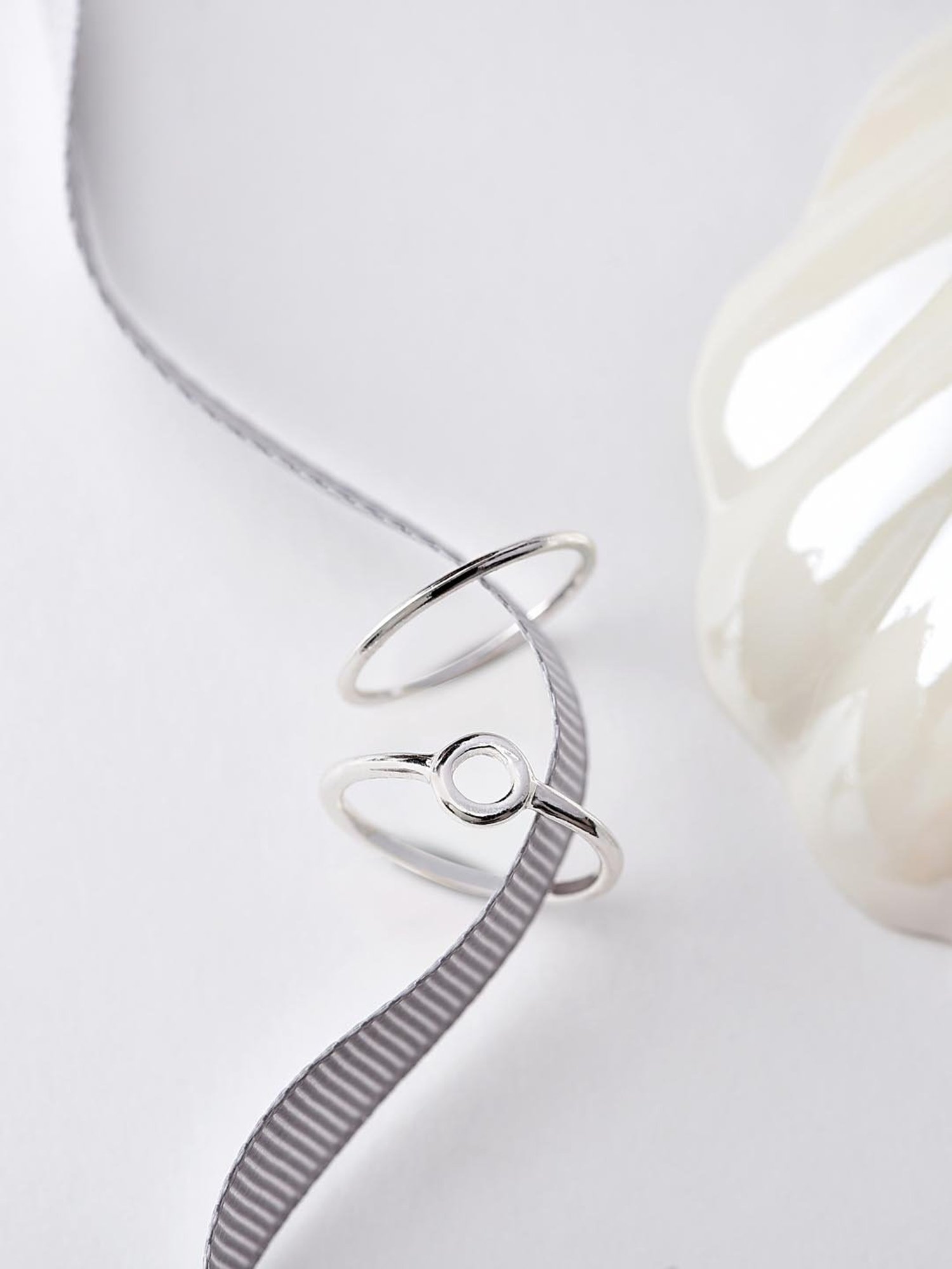 Accessorize London Cut Out Circle Silver Casual Ring (Set of 2)