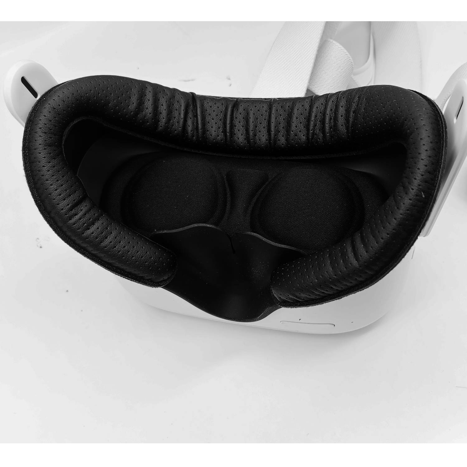 Upgrade Facial Interface Bracket & Protein Leather Foam Face Cover Pad & Lens Cover Silicone Anti-Leakage Nose Pad for Oculus Quest 2 Accessories Set 4 in 1