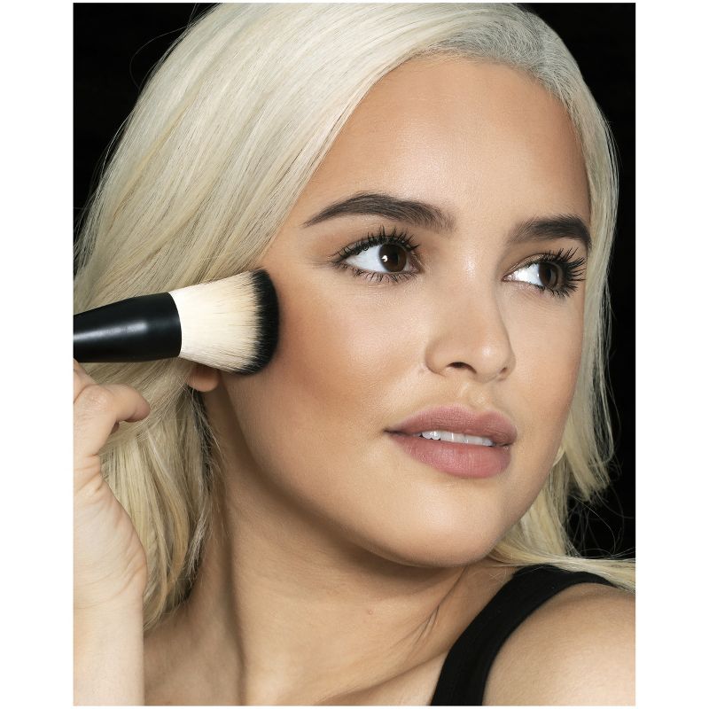 Maybelline Face Studio City Bronze 200 Medium - 0.24oz