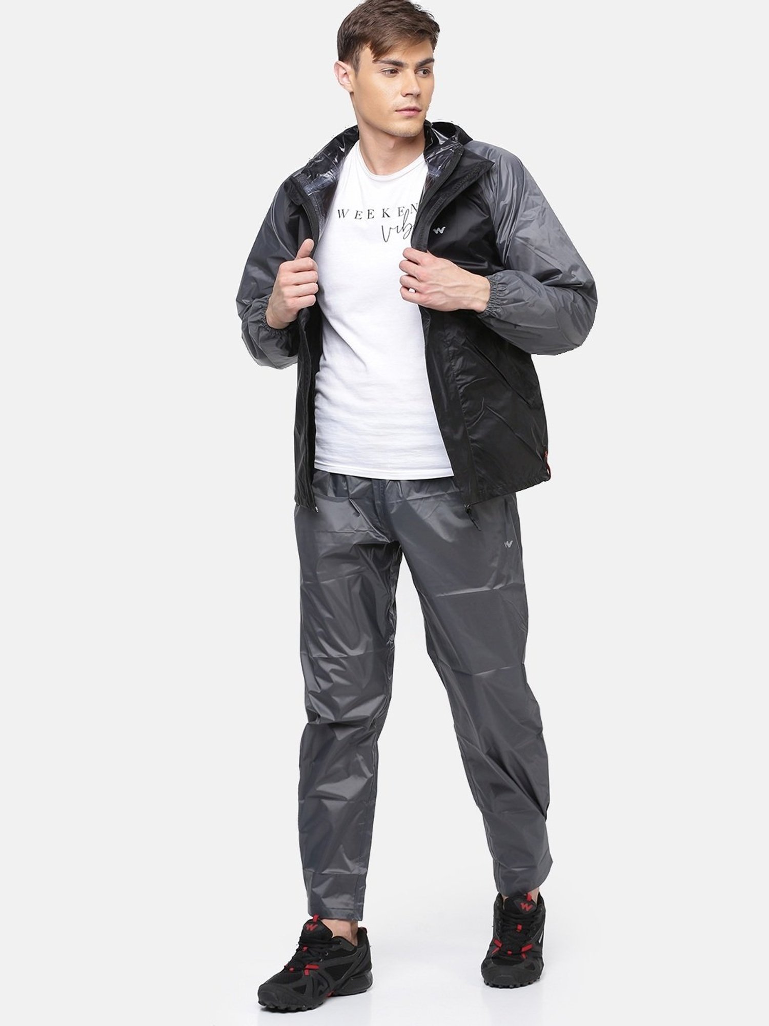 Wildcraft Black & Grey Regular Fit Colour Block Raincoat Set