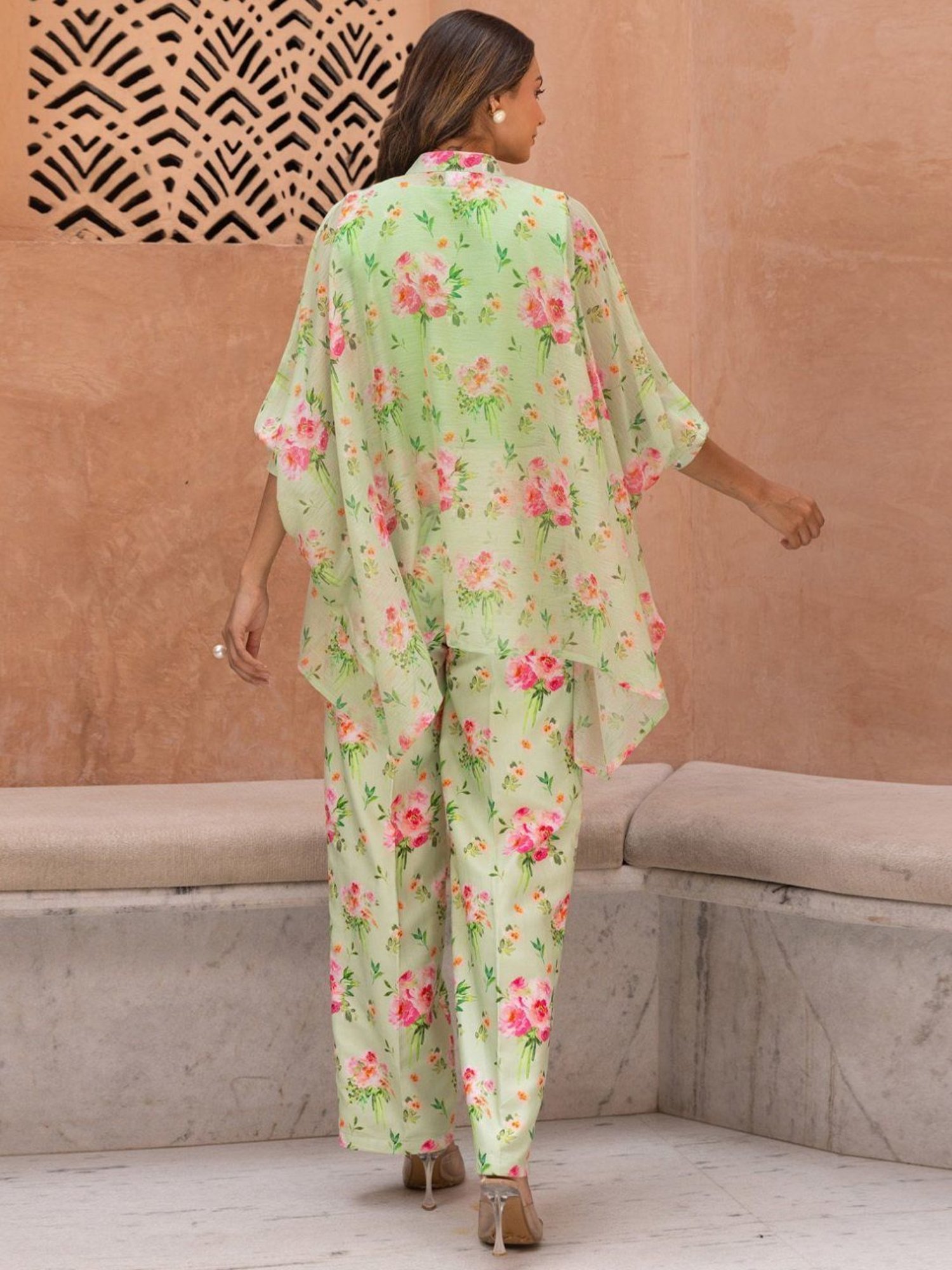 BInfinite Green Camellia Coords-Set