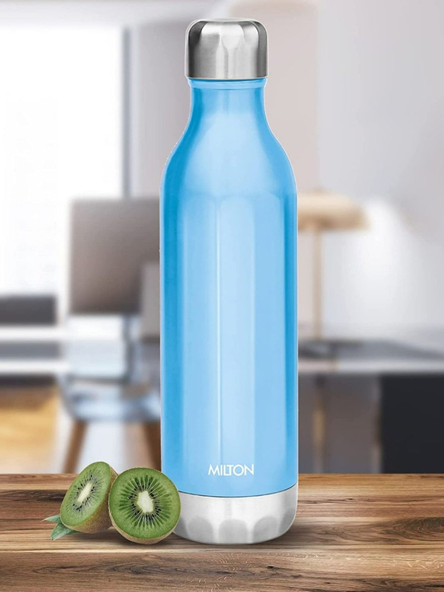 Milton Blue Stainless Steel Thermosteel Vaccum Insulated Hot & Cold Water Bottle (0.54 L)