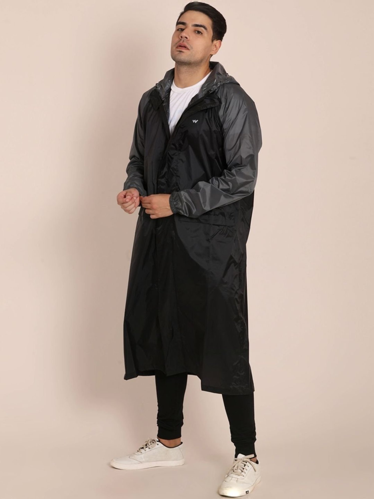 Wildcraft Black & Dark Grey Regular Fit Colour Block Rainwear Jacket