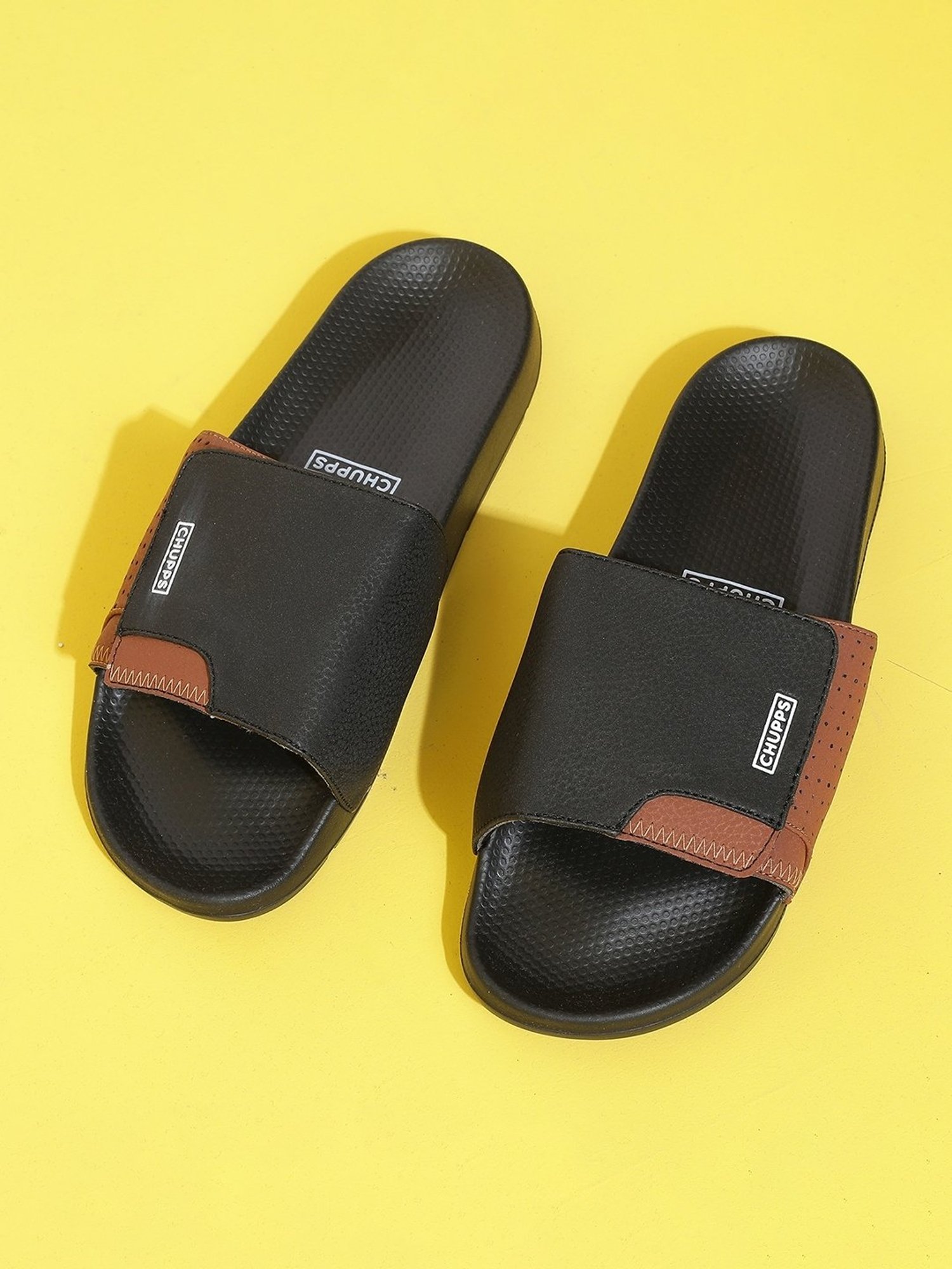 Chupps Men's Black Slides