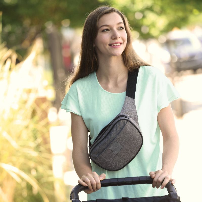 GO by Goldbug Changing Pad And Waist Pack