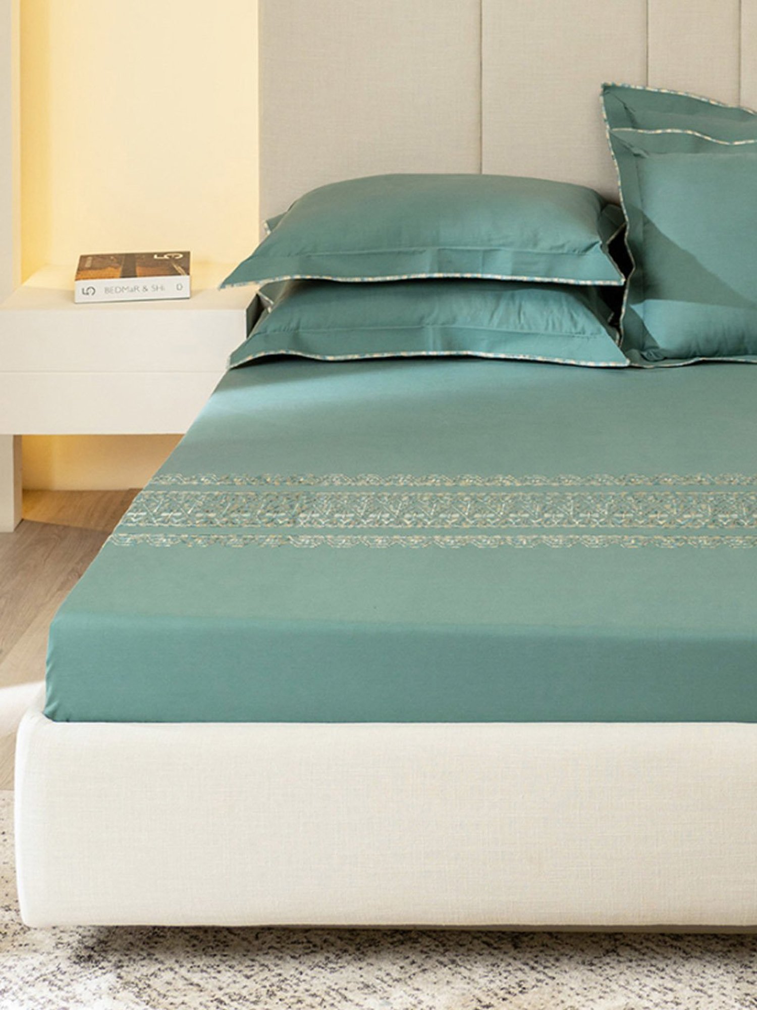 DDECOR Live beautiful Embroidery Deep Sea Green 180 TC Cotton King Bedsheet with 2 Pillow Covers