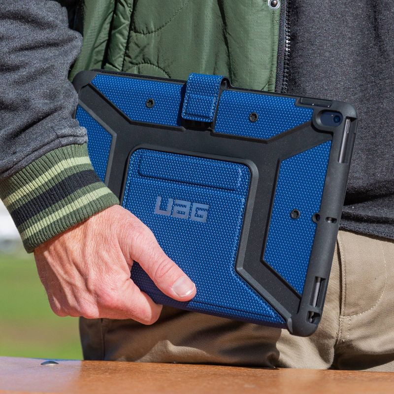 Urban Armor Gear (UAG) Apple iPad Air 10.5-inch Metropolis Case - Cobalt