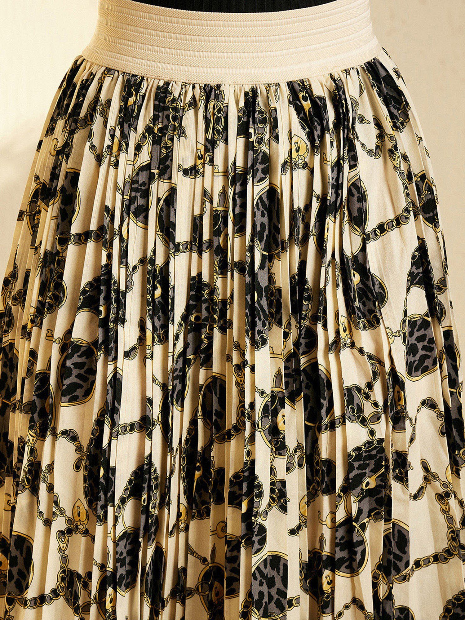 StyleStone Cream & Black Print Skirt