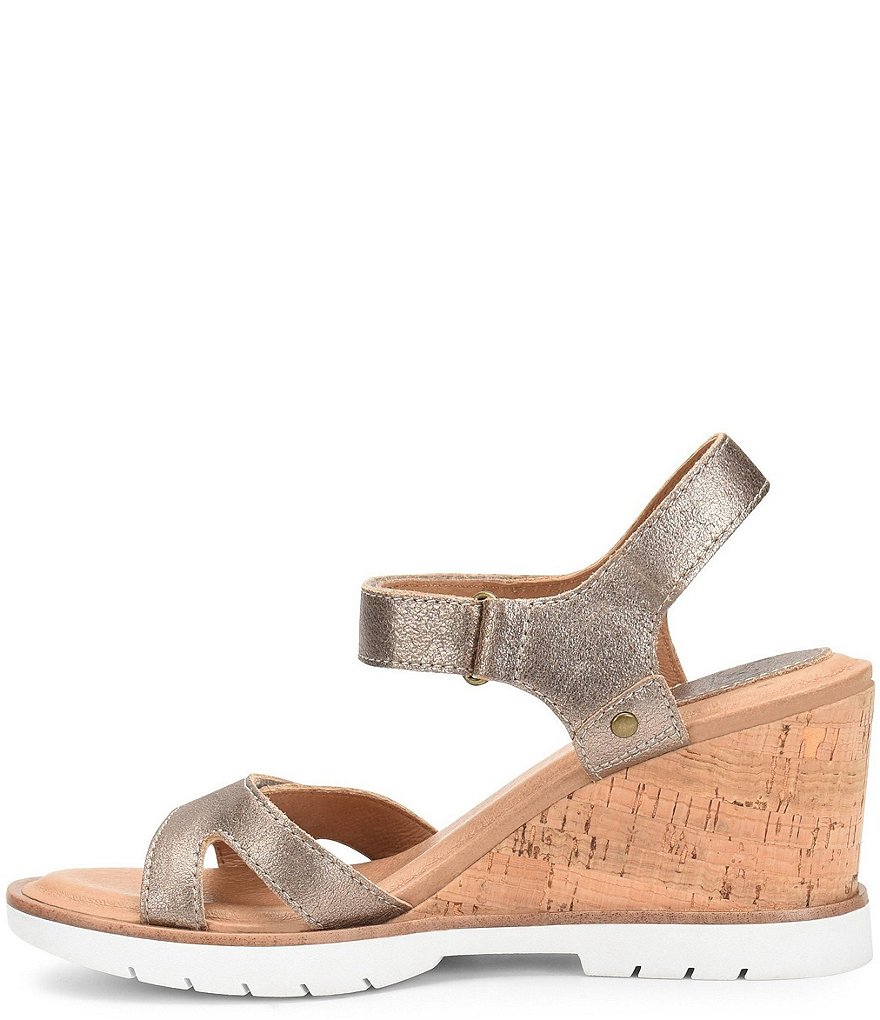 Sofft Cyndy Leather Sporty Wedge Sandals