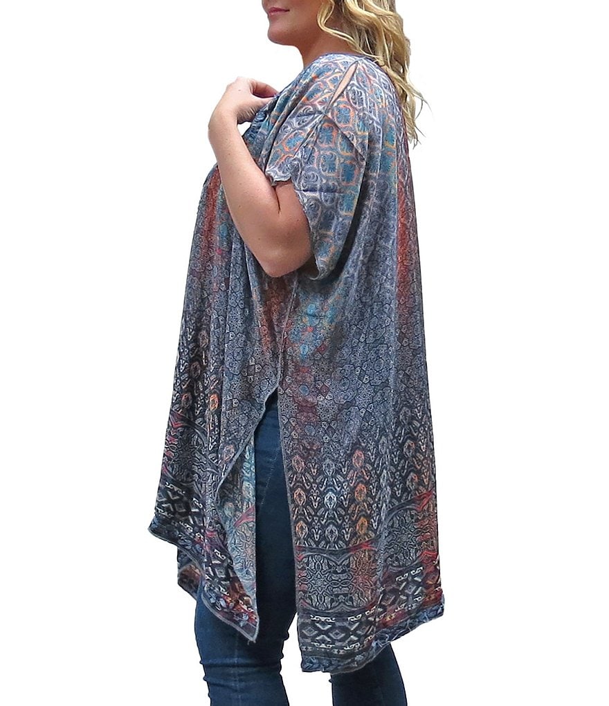 Karyn Seo Plus Size Luella Printed V-Neck Short Sleeve Tunic Top