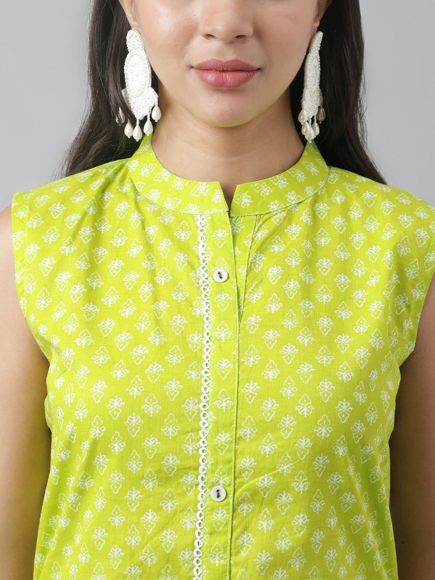 KIANA Green Cotton Printed Straight Kurta