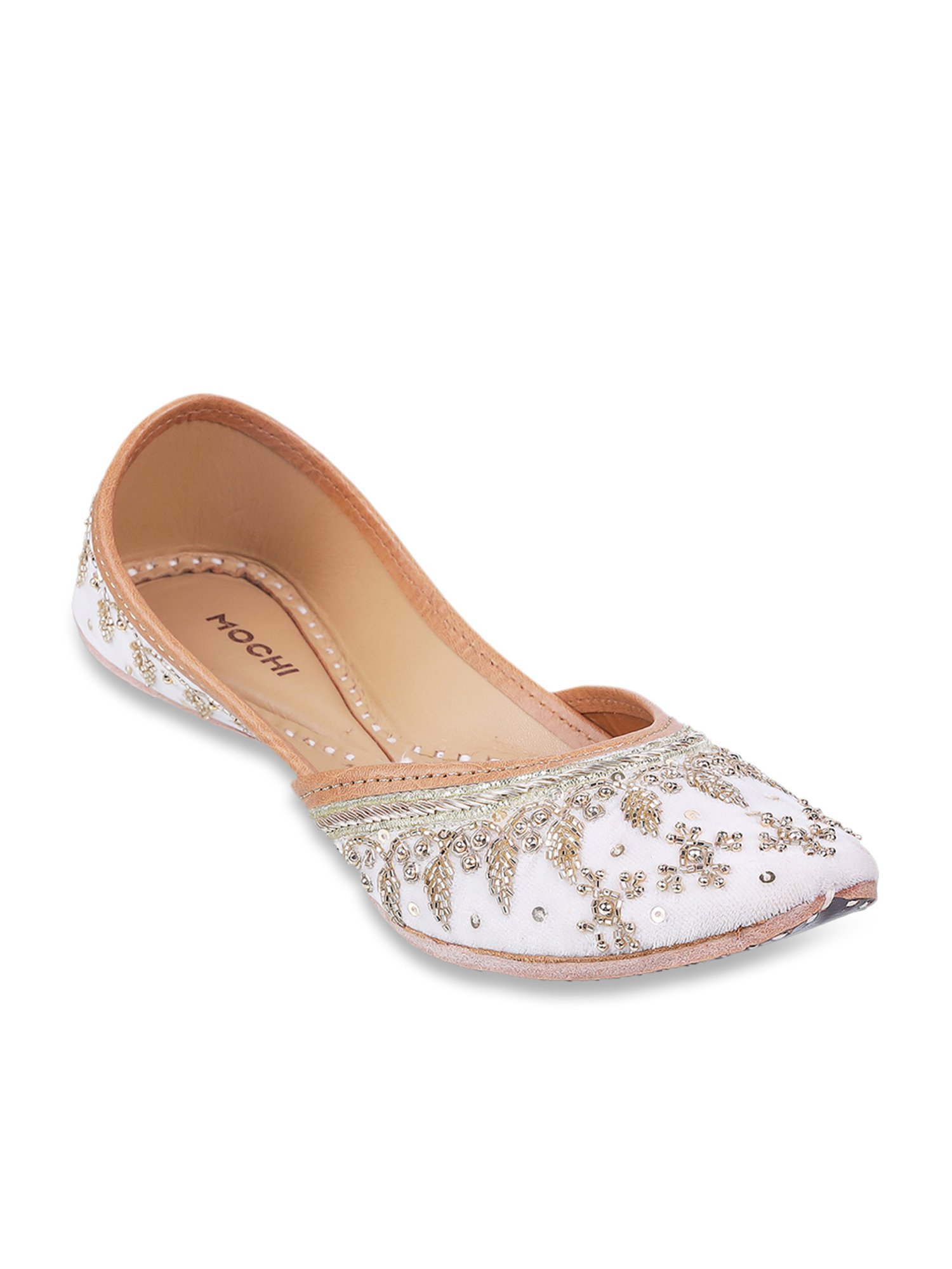 Mochi Women's Gold Ethnic Juttis