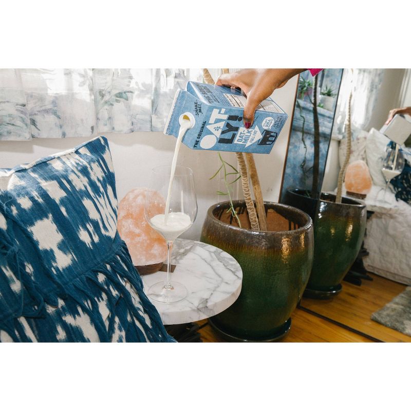 Oatly Full Fat Oatmilk - 0.5gal