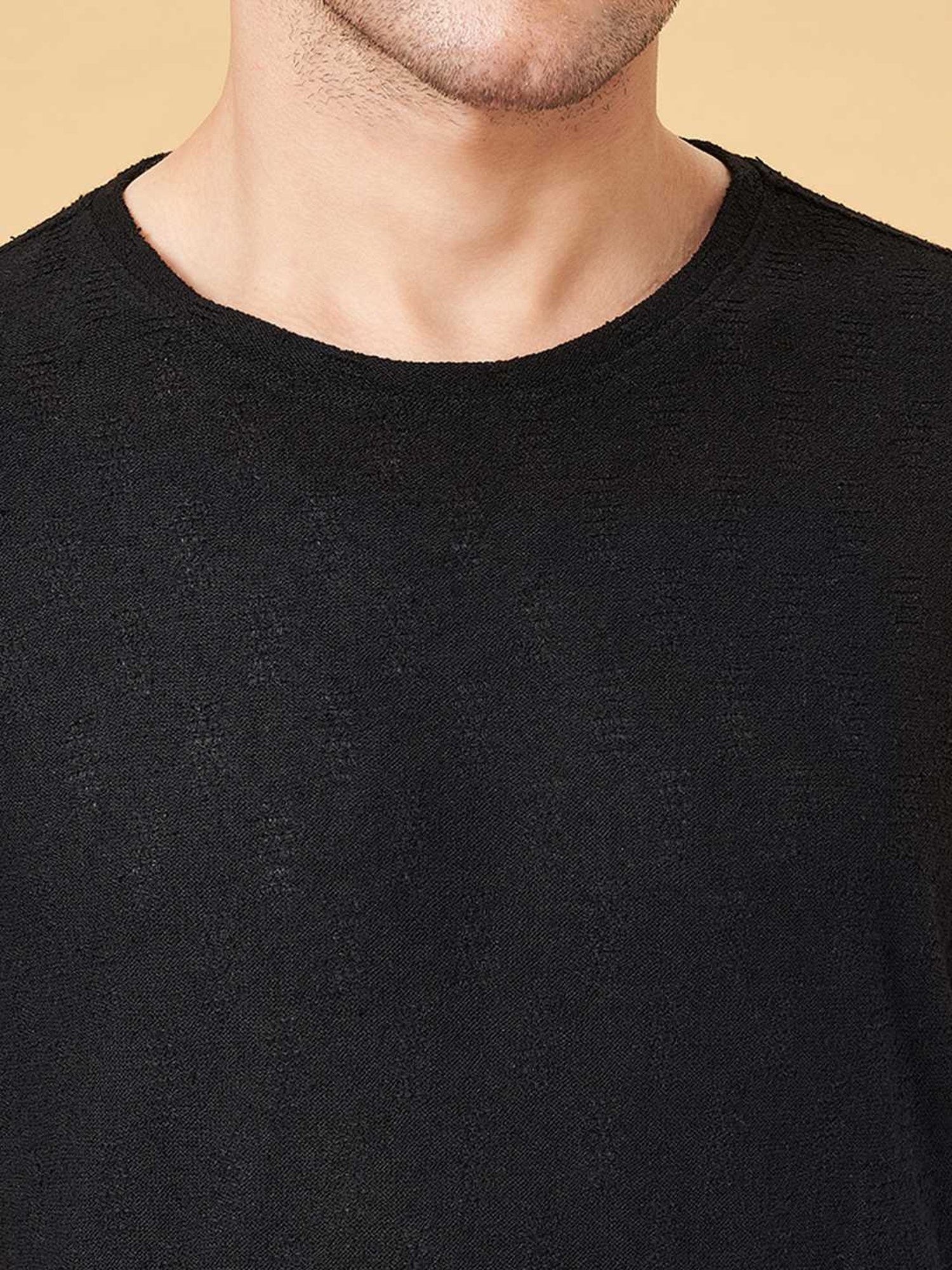 7 Alt by Pantaloons Anthracite Slim Fit T-Shirt