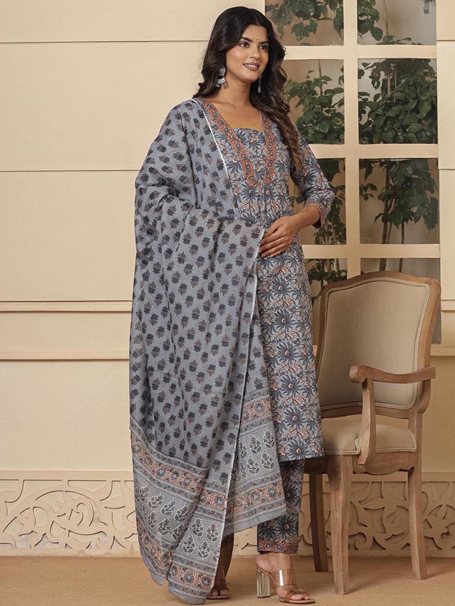 Yufta Grey Cotton Floral Print Kurta & Pant Set with Dupatta