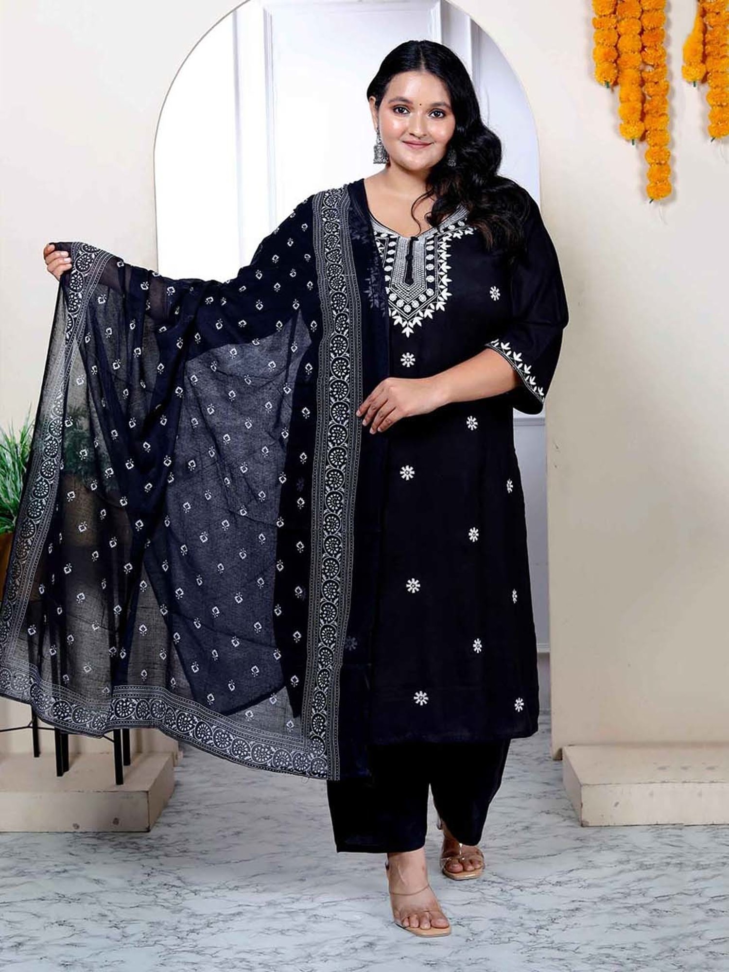 Miravan Black Embroidered Kurta With Palazzo & Dupatta