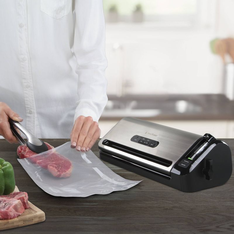 FoodSaver 2-In-1 Food Preservation Vacuum Sealer System - Silver