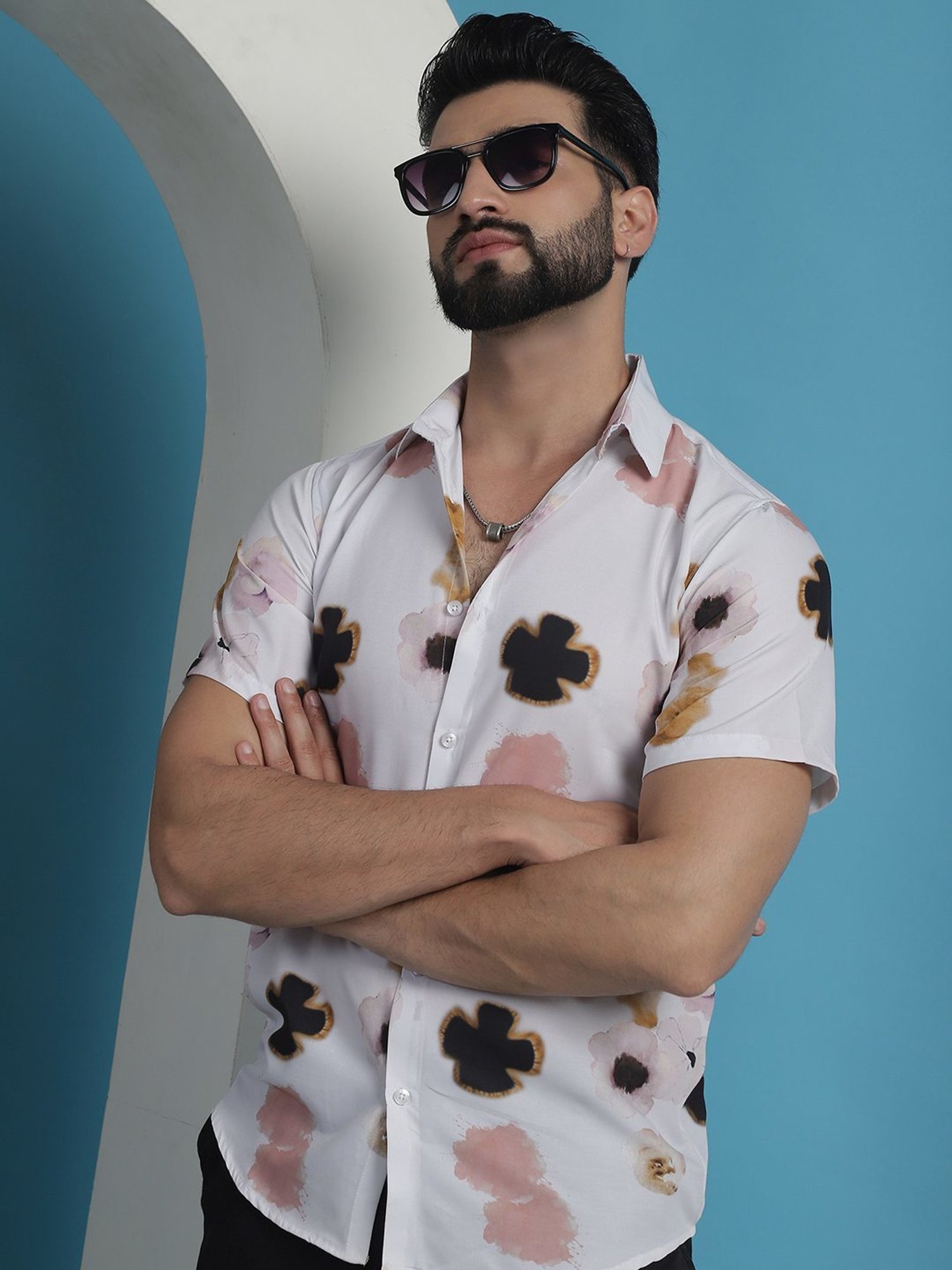 Indian Needle Peach Cotton Regular Fit Floral Print Shirt