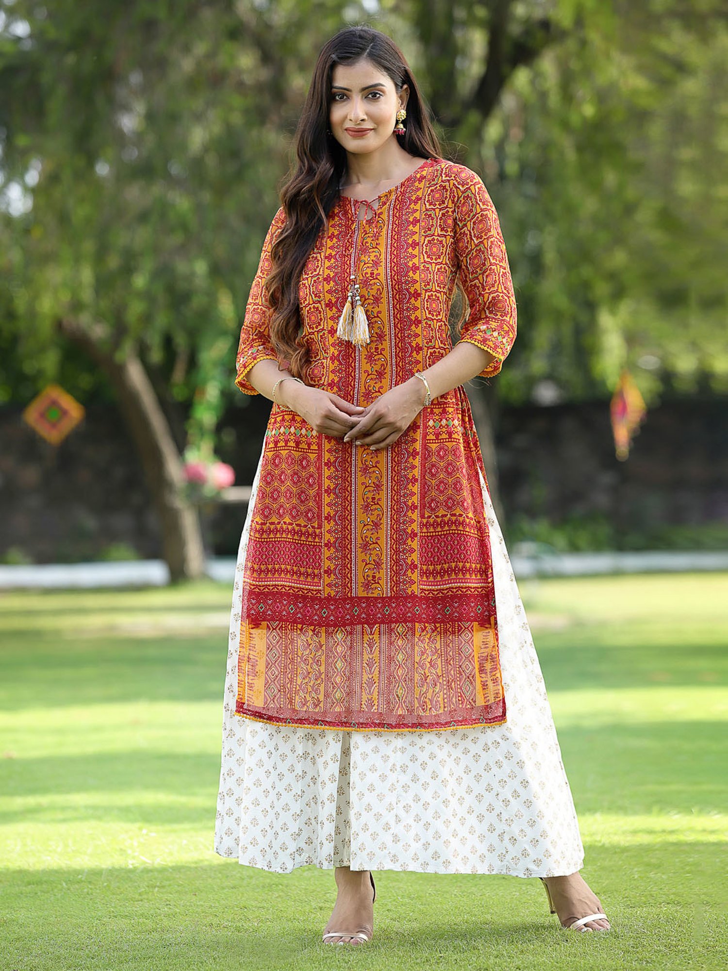 Saffron Threads Black Printed Straight Kurta