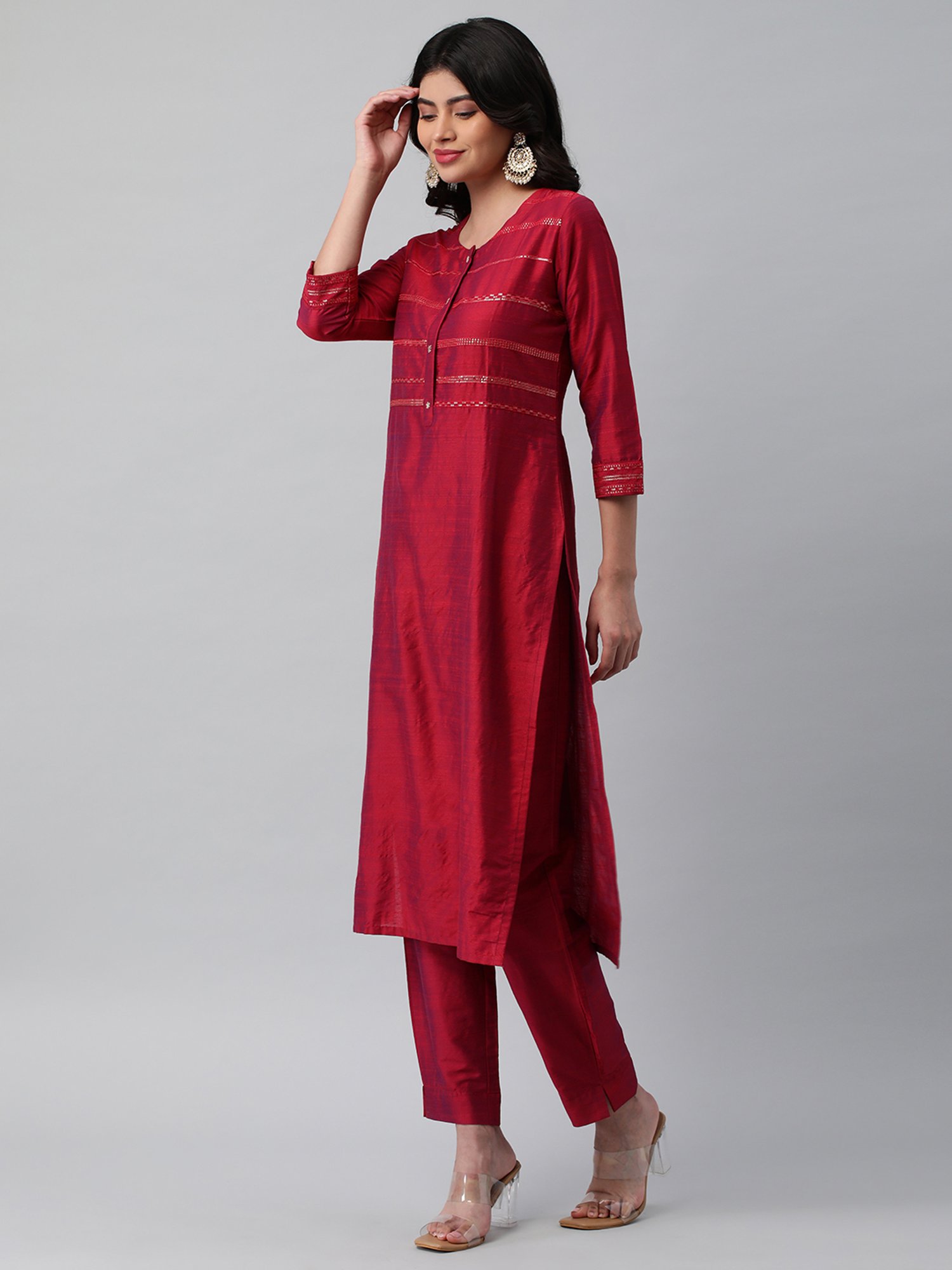 Kami Kubi Dark Pink Embellished Straight Kurta