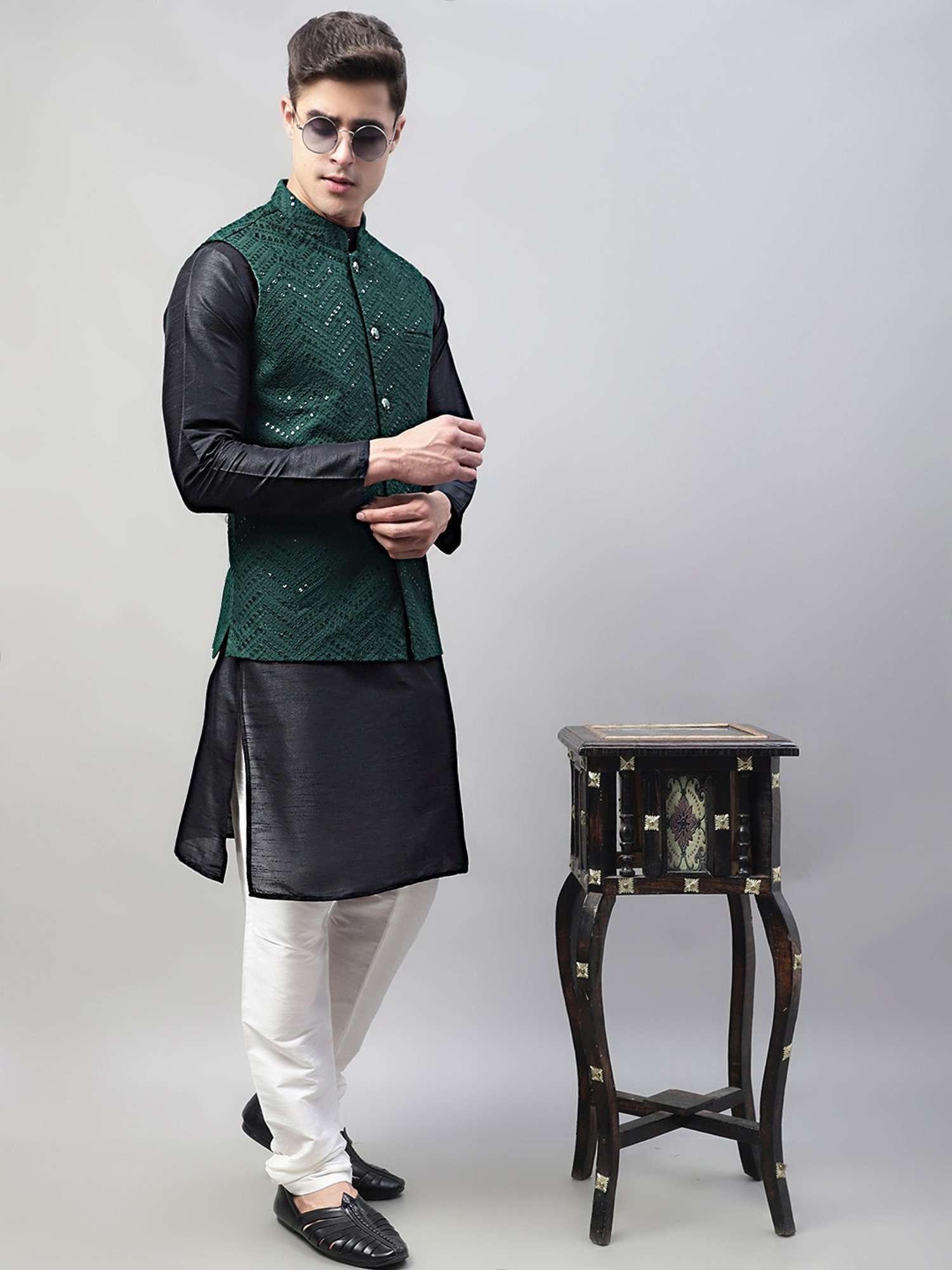 Jompers Olive Regular Fit Embroidered Nehru Jacket